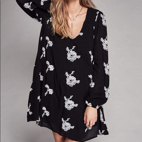 FREE PEOPLE AUSTIN DRESS - Picture 1 of 3
